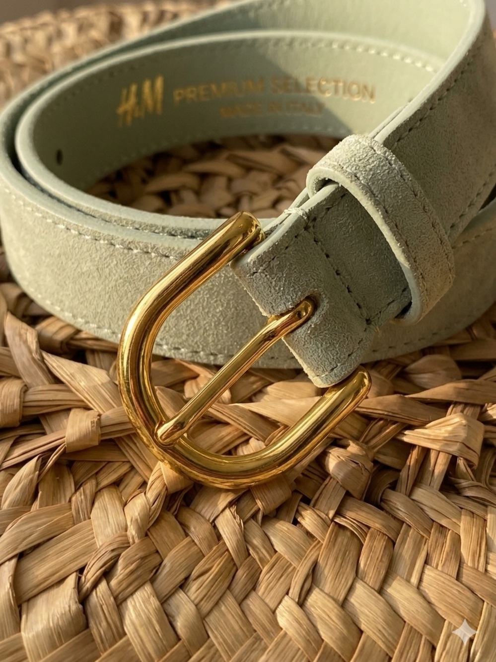 H&M Premium Selection Sage Green Suede Slim Belt - Size M / 80 (880360) EUC